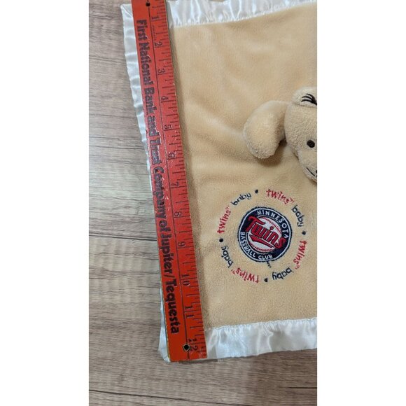Baby Fanatic Minnesota Twins Baby Security Blanket Plush Bear Satin Trim Tan 12" - Picture 7 of 8